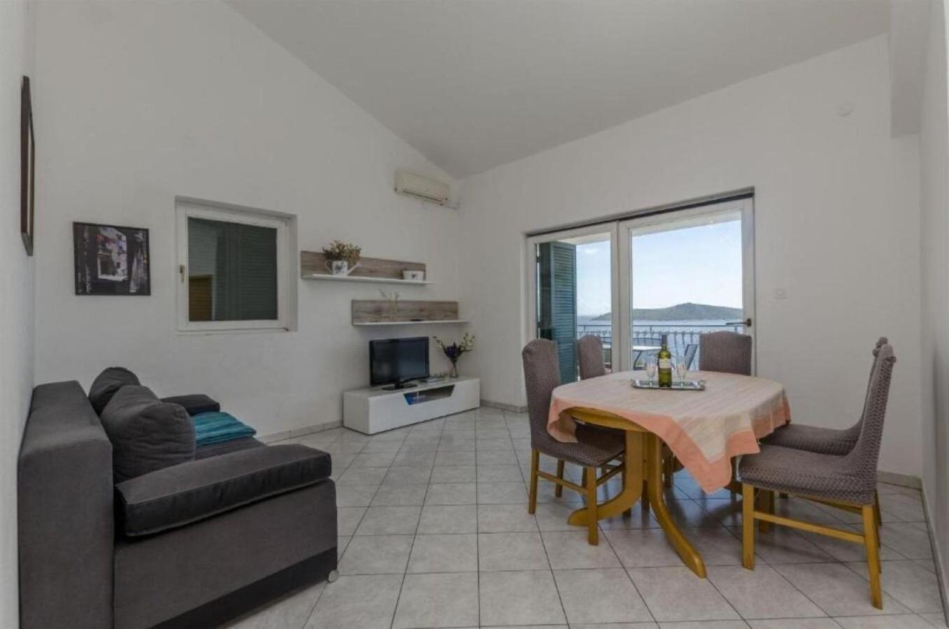 Apartments Mil - 80M From The Sea Sevid Esterno foto