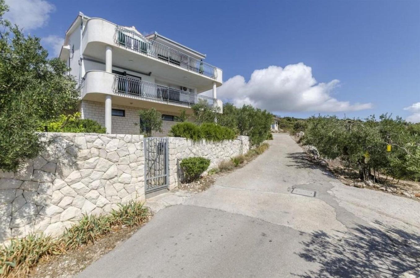 Apartments Mil - 80M From The Sea Sevid Esterno foto